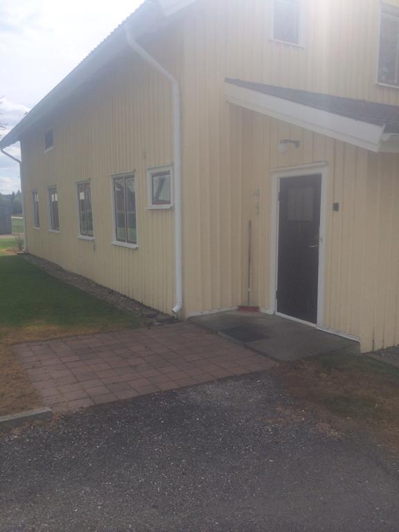 Ferienwohnung Ulricehamn Nilsagarden Zimmer foto